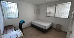 Vendo amplia casa en esquina en Chanis, frente al parque de Chanis