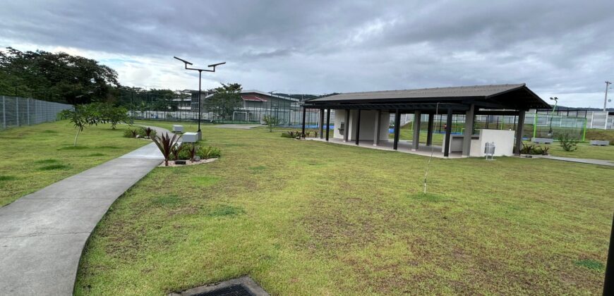 Alquilo hermosa casa en Urb. Reserva del norte