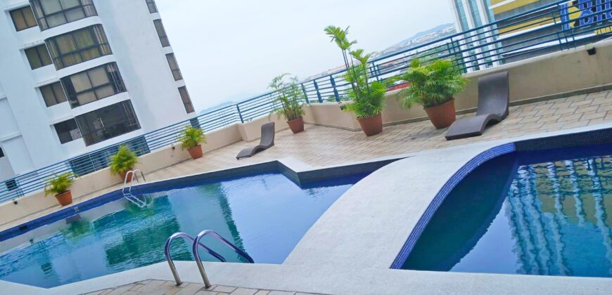 Vendo hermoso y céntrico apartamento en Marbella / Av. Balboa