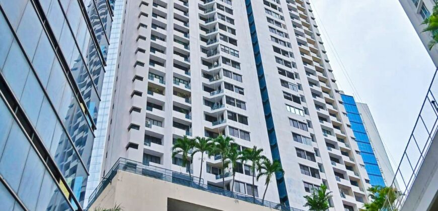 Vendo hermoso y céntrico apartamento en Marbella / Av. Balboa