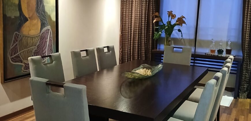 Vendo hermoso y céntrico apartamento en Marbella / Av. Balboa