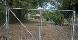 Vendo terreno de playa plano en Nueva Gorgona. Negociable