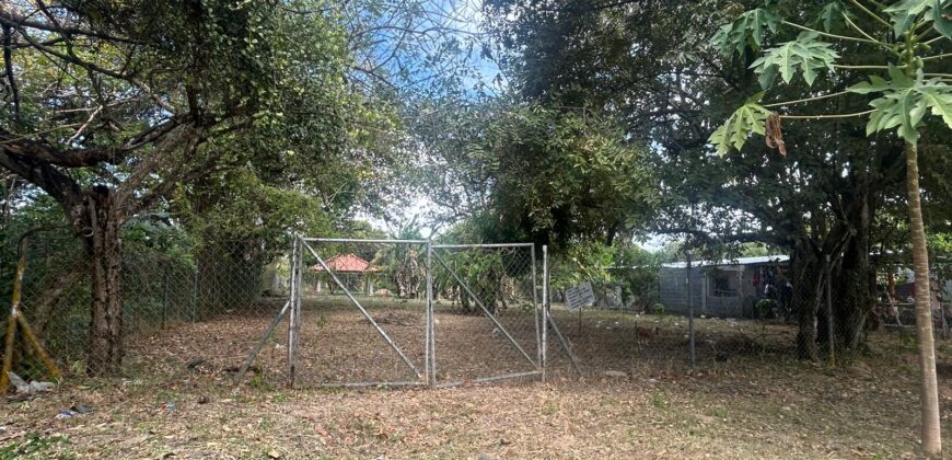 Vendo terreno de playa plano en Nueva Gorgona. Negociable