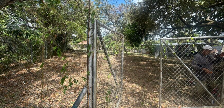 Vendo terreno de playa plano en Nueva Gorgona. Negociable