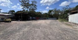 Alquiler de galera, oficina y amplio terreno de 4 mil metros aproximadamente