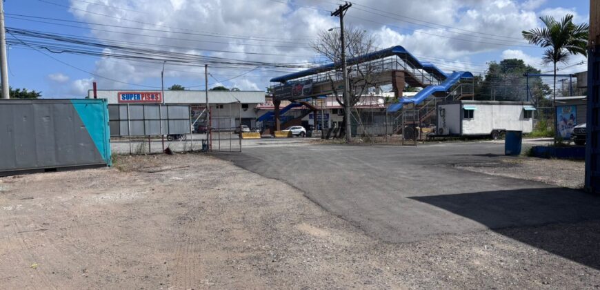 Alquiler de galera, oficina y amplio terreno de 4 mil metros aproximadamente