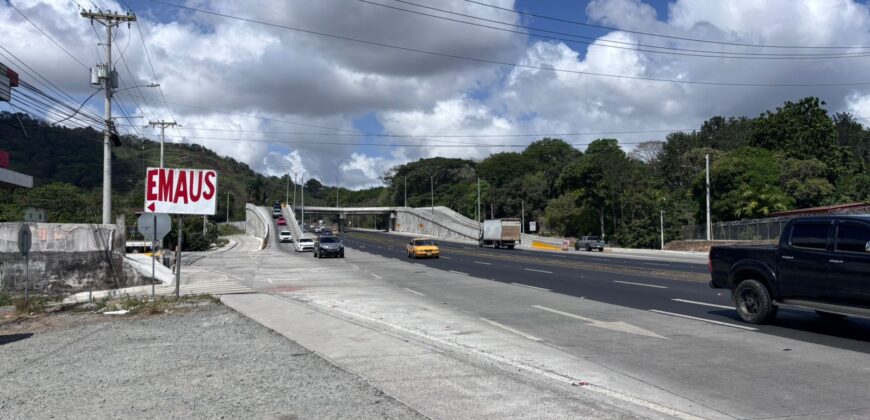 Alquiler de galera, oficina y amplio terreno de 4 mil metros aproximadamente