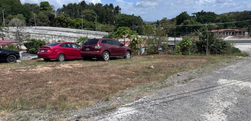 Vendo / alquilo terreno con galera en Las Cumbres, frente a carretera Transístmica