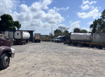 Vendo / alquilo terreno con galera en Las Cumbres, frente a carretera Transístmica