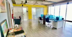 Alquilo amplia oficina en Avenida Balboa, con vista al mar