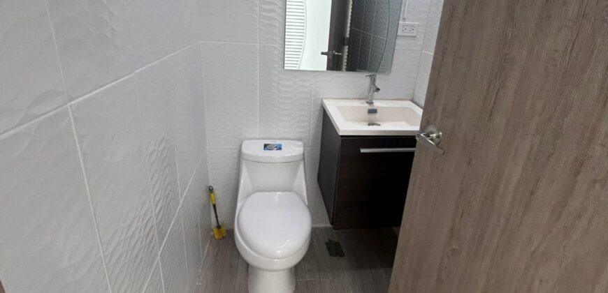 Alquilo hermosa y cómoda oficina en Avenida Balboa – NEGOCIABLE