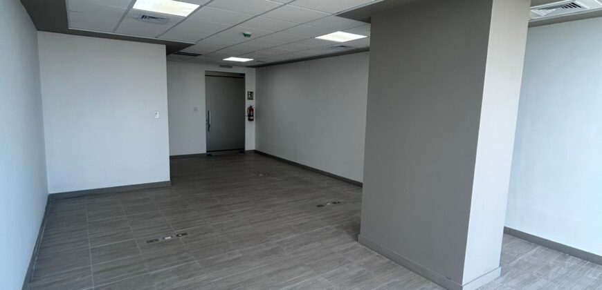 Alquilo hermosa y cómoda oficina en Avenida Balboa – NEGOCIABLE