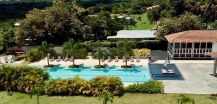 Vendo hermosa casa de playa en Punta Barco