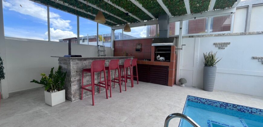 Alquilo espectacular casa con piscina en playa Punta Barco Viejo