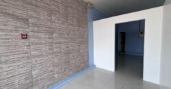 Alquilo oficina o local comercial con 5 divisiones con opción a removerlas Alquilo oficina o local comercial con 5 divisiones con opción a removerlas