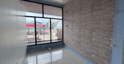Alquilo oficina o local comercial con 5 divisiones con opción a removerlas Alquilo oficina o local comercial con 5 divisiones con opción a removerlas
