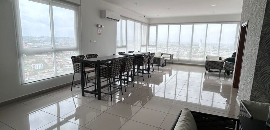 Apartamentos en venta, Vía España con calle 4 Río Abajo