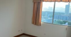 Alquilo apartamento hermoso y céntrico en El Cangrejo (PH Mont Royale – El Cangrejo) 