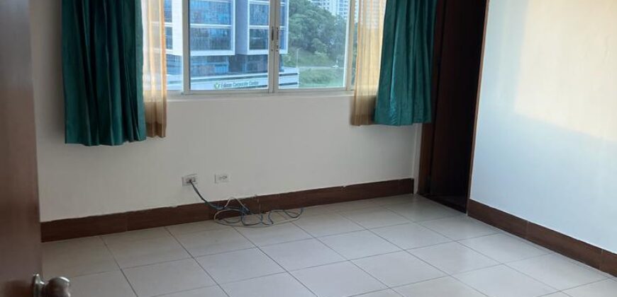 Alquilo apartamento hermoso y céntrico en El Cangrejo (PH Mont Royale – El Cangrejo) 