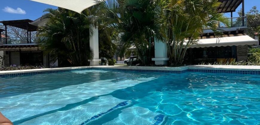 Alquilo casa de playa totalmente amoblada en Rio Mar.