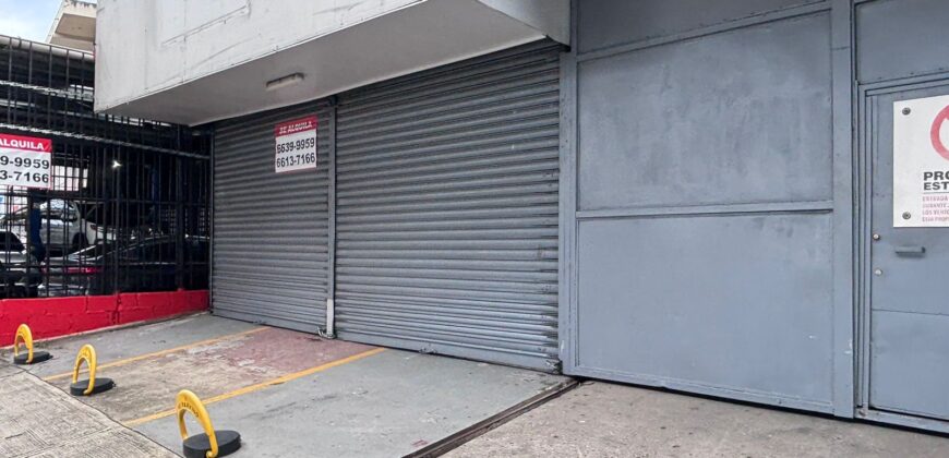 Alquilo local comercial en la entrada de Chanis sobre la Cincuentenario