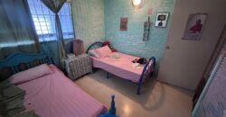 Vendo céntrica casa en equina en La Locería