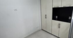 Vendo Local Comercial de 2 niveles sobre Tumba Muerto a nivel de calle