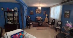 Vendo céntrica casa en equina en La Locería