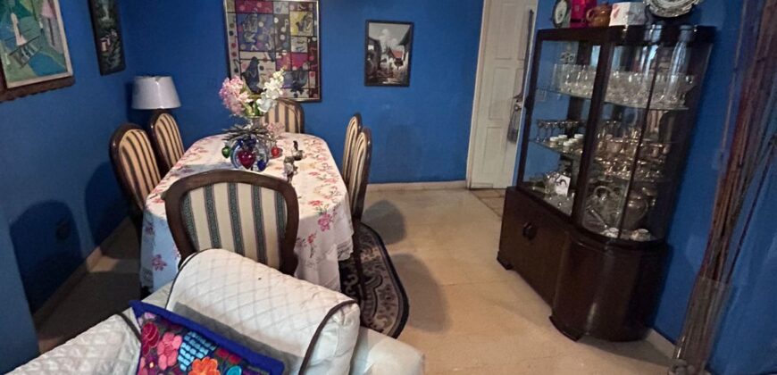 Vendo céntrica casa en equina en La Locería