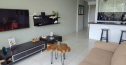 Alquilo amplio apartamento con amoblado en Clayton Park II