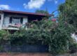 Vendo céntrica casa en equina en La Locería