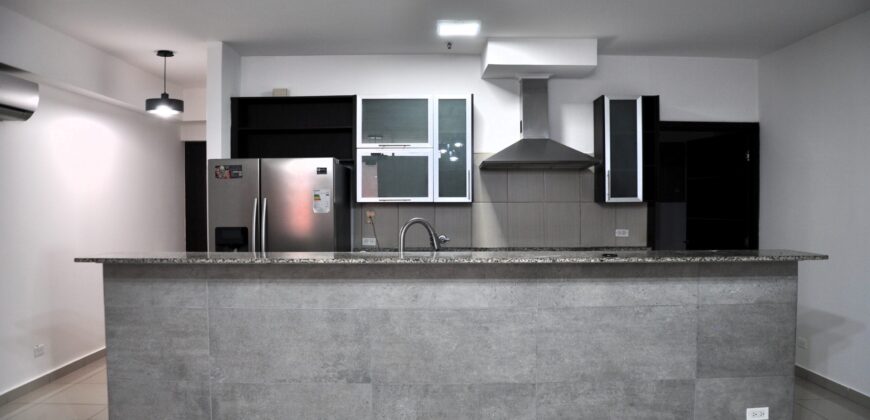 Vendo/ alquilo PH Premium Tower en San Francisco, calle 73