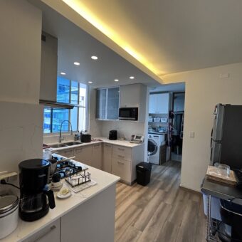 Vendo hermoso, céntrico y amplio apartamento en El Cangrejo