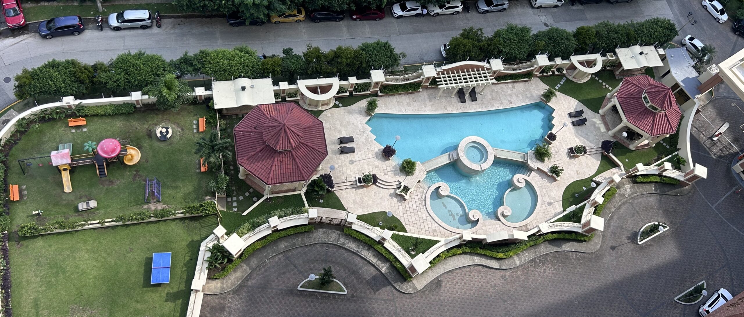 Vendo hermoso y amplio apartamento, con extraordinaria vista en Punta Pacífica.
