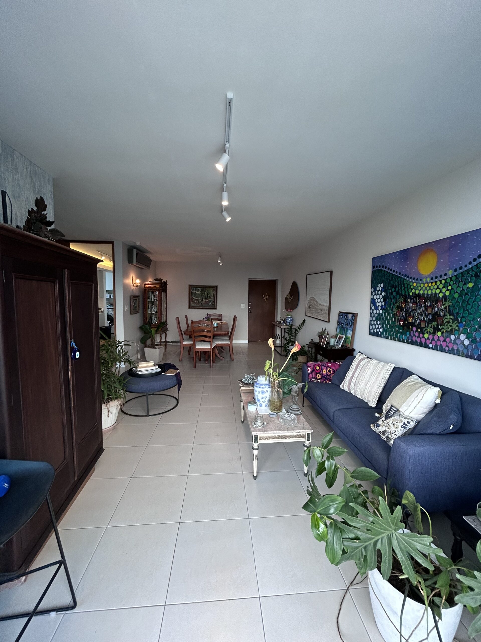 Vendo hermoso, céntrico y amplio apartamento en El Cangrejo