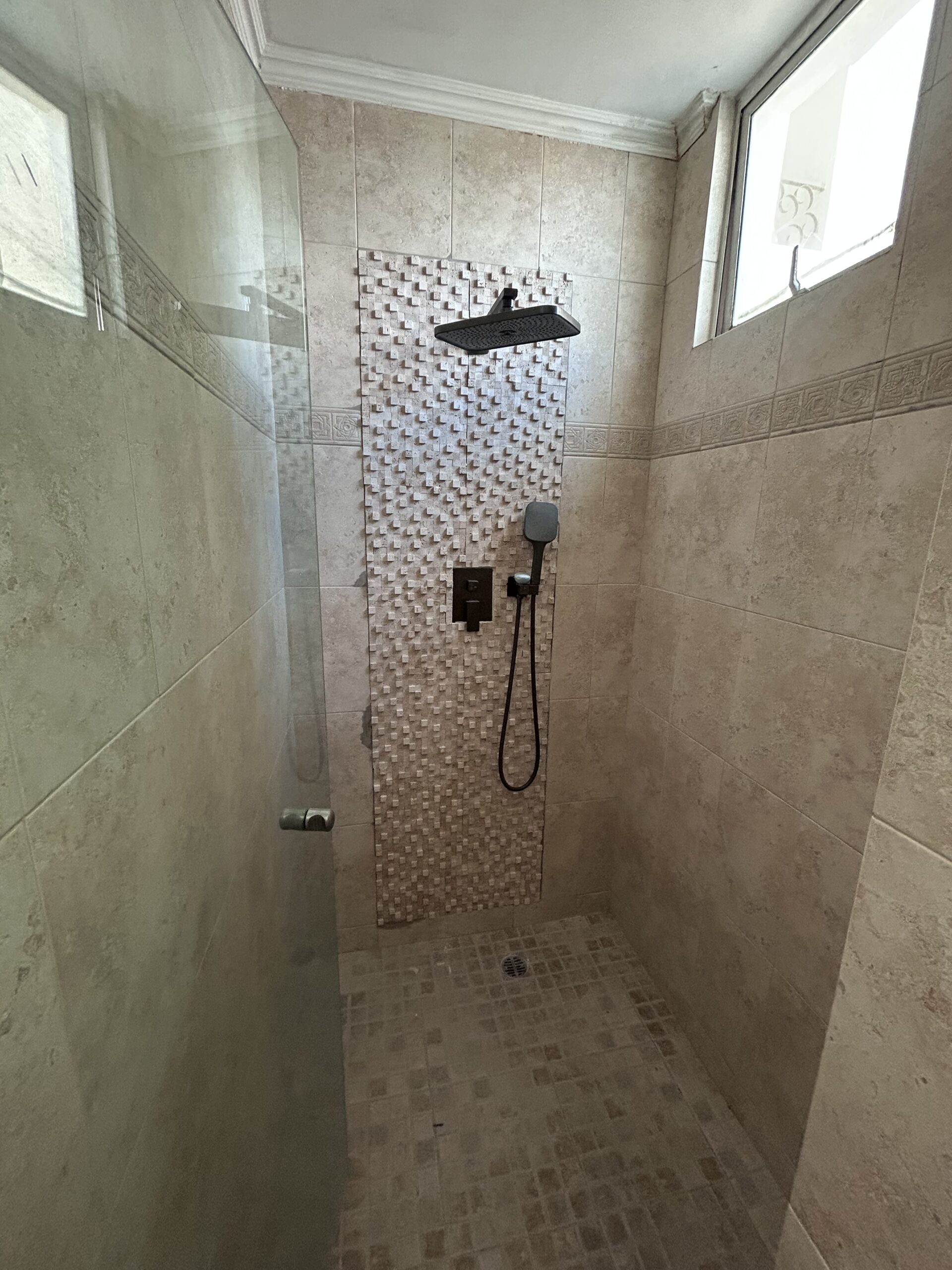 Vendo hermoso y amplio apartamento, con extraordinaria vista en Punta Pacífica.
