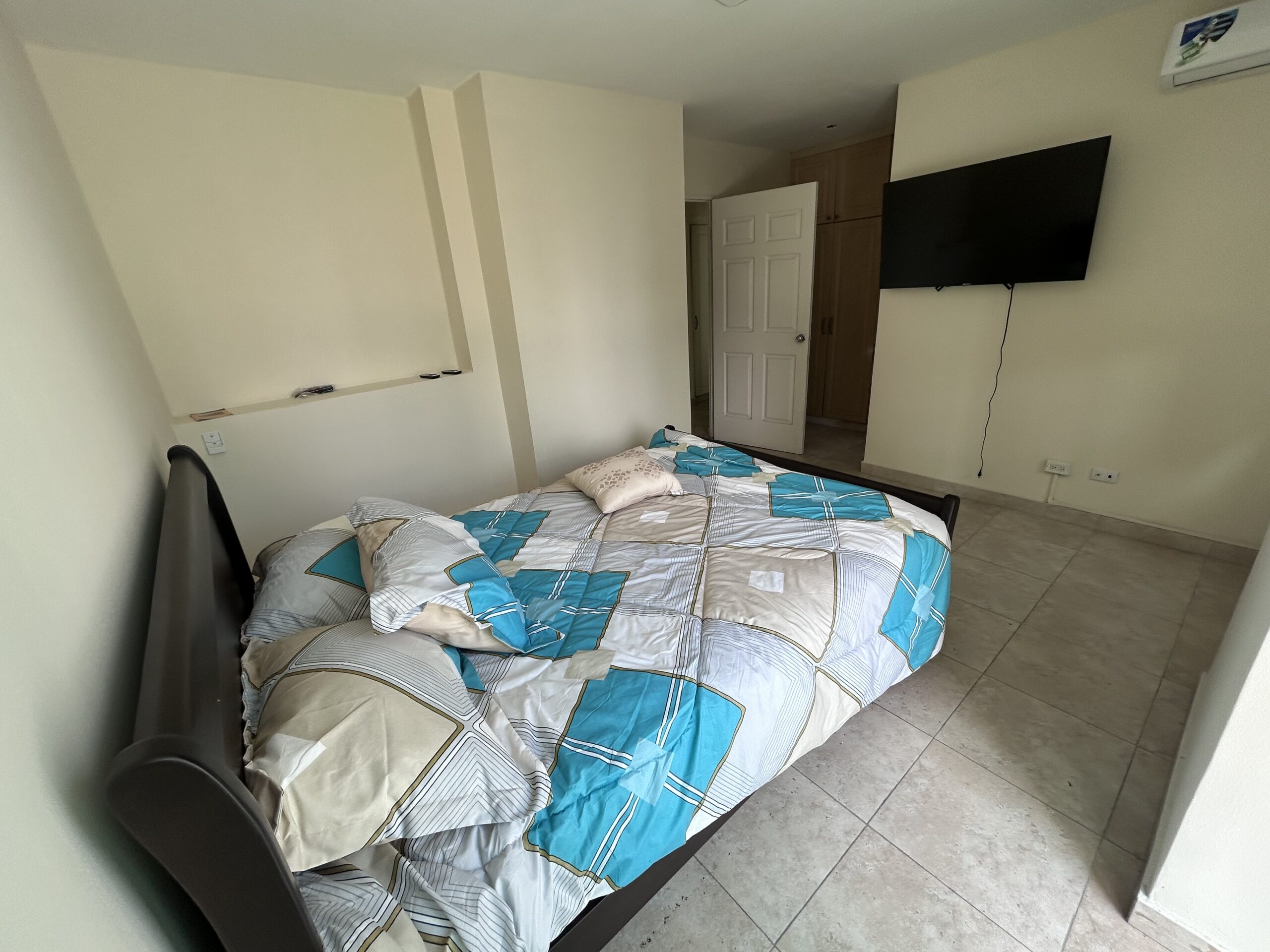 Vendo hermoso y amplio apartamento, con extraordinaria vista en Punta Pacífica.