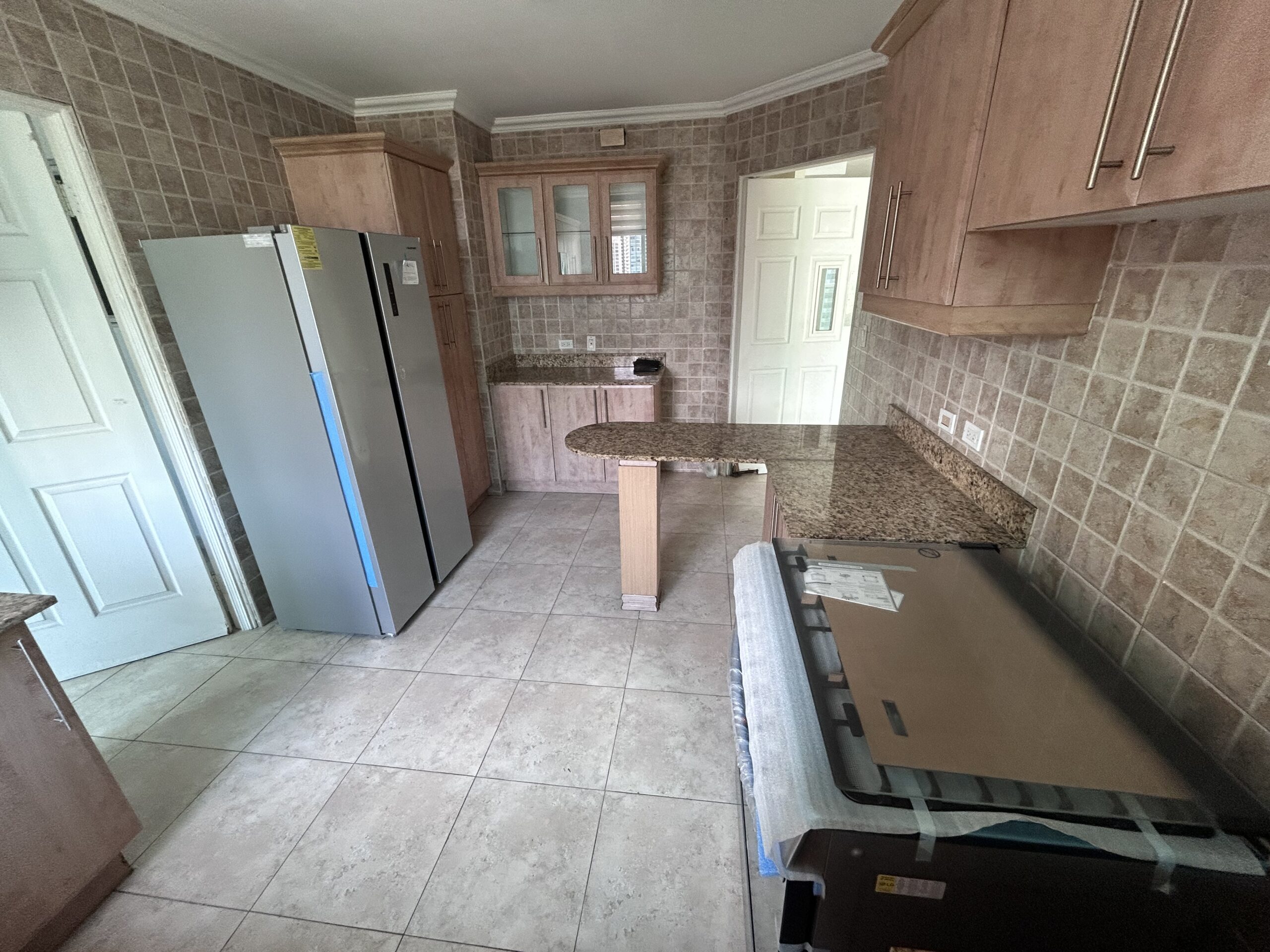 Vendo hermoso y amplio apartamento, con extraordinaria vista en Punta Pacífica.