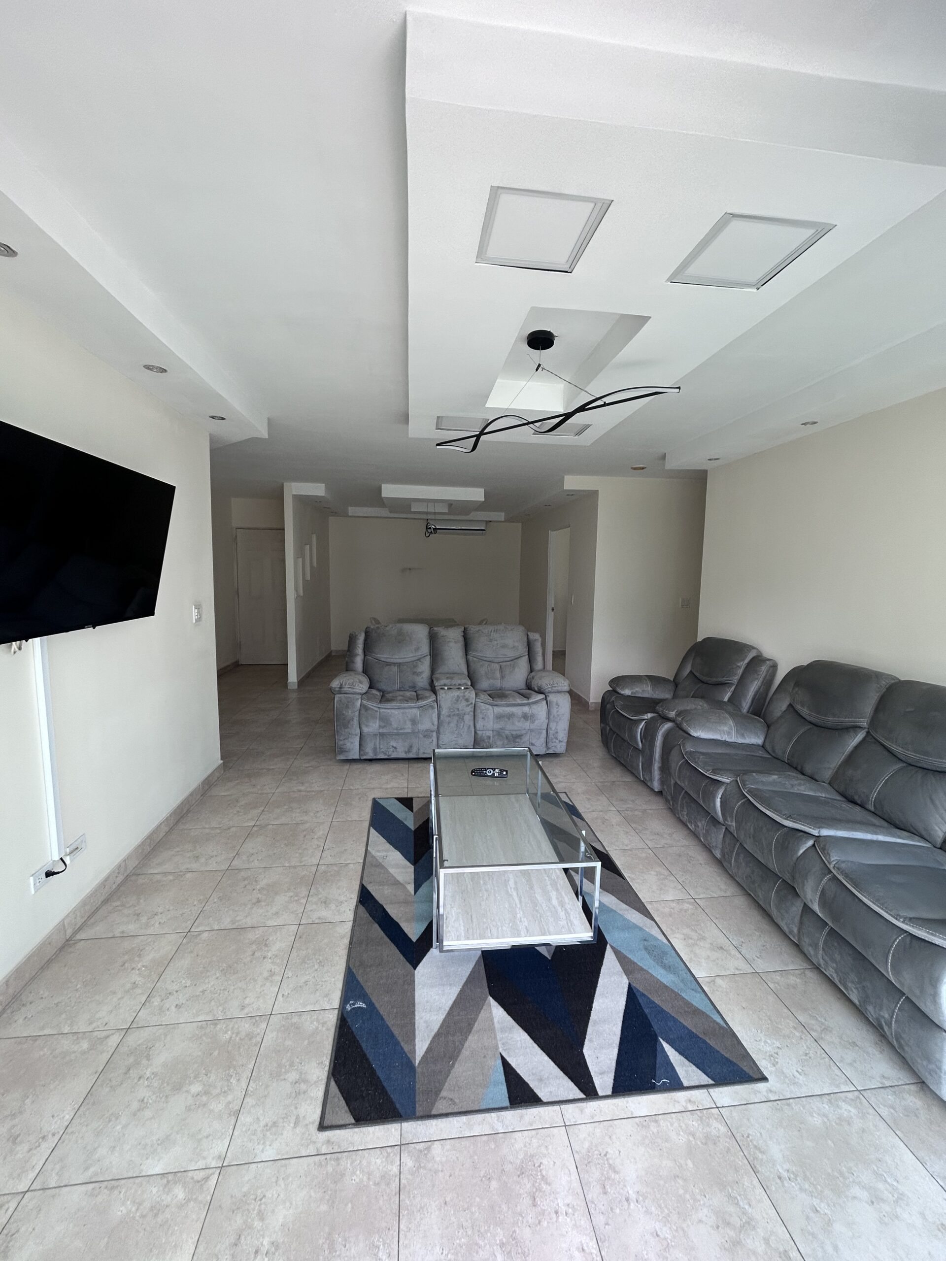 Vendo hermoso y amplio apartamento, con extraordinaria vista en Punta Pacífica.